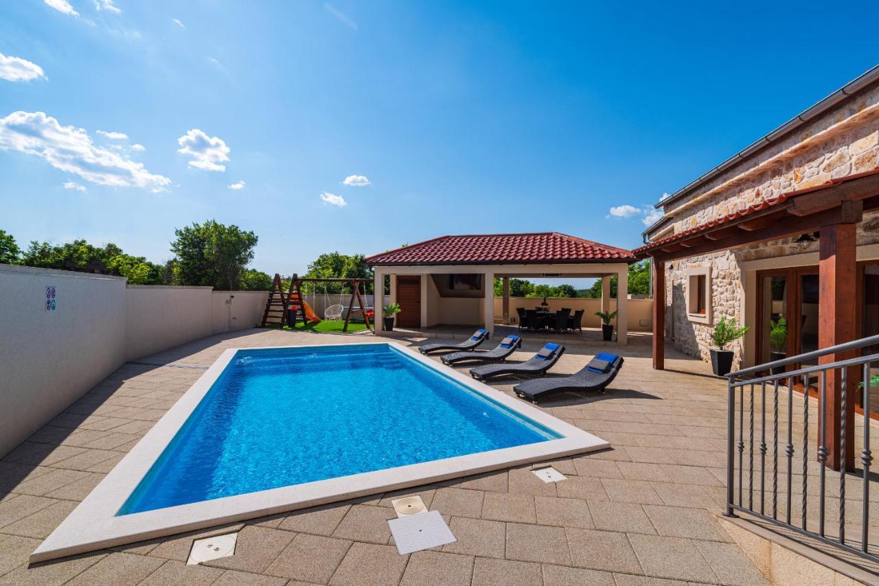 Stone Villa Miandri Sukosan Ngoại thất bức ảnh