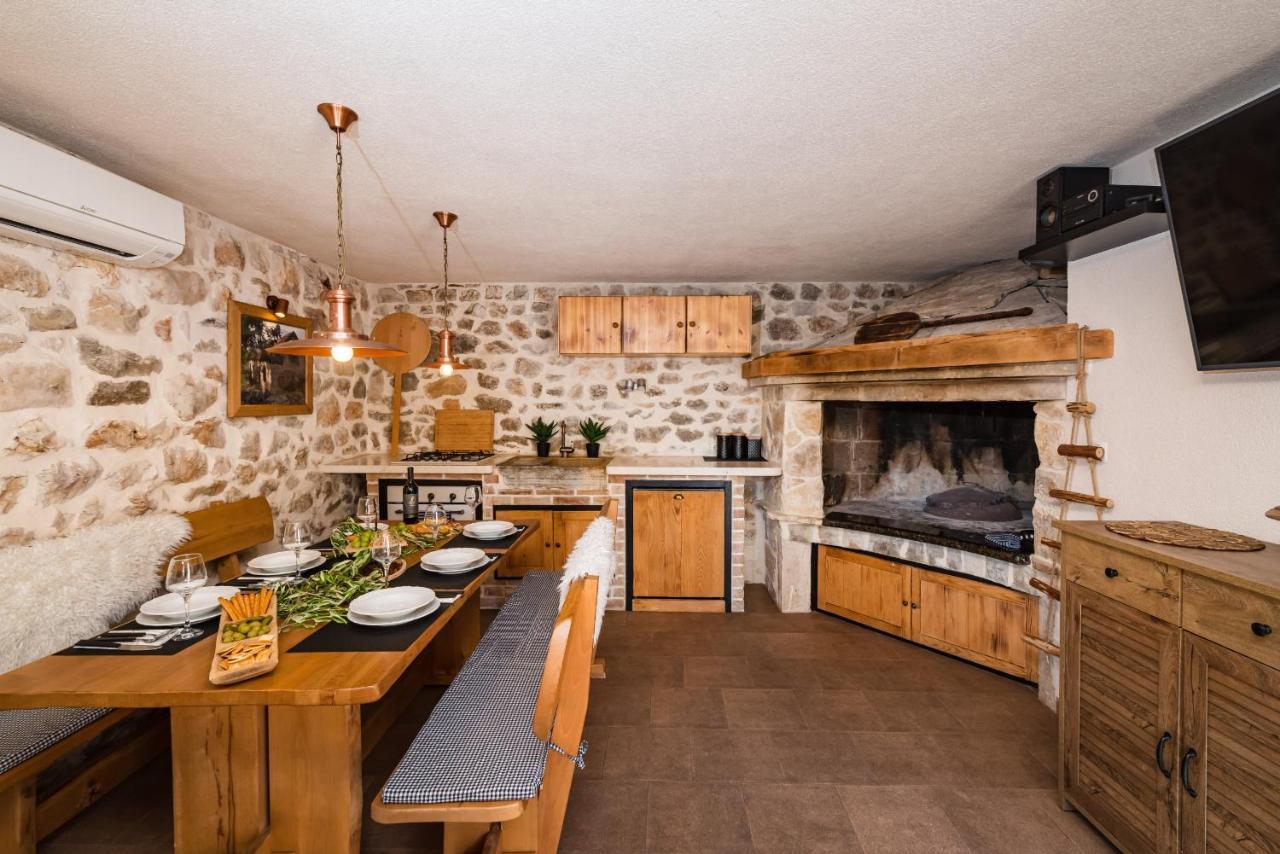 Stone Villa Miandri Sukosan Ngoại thất bức ảnh
