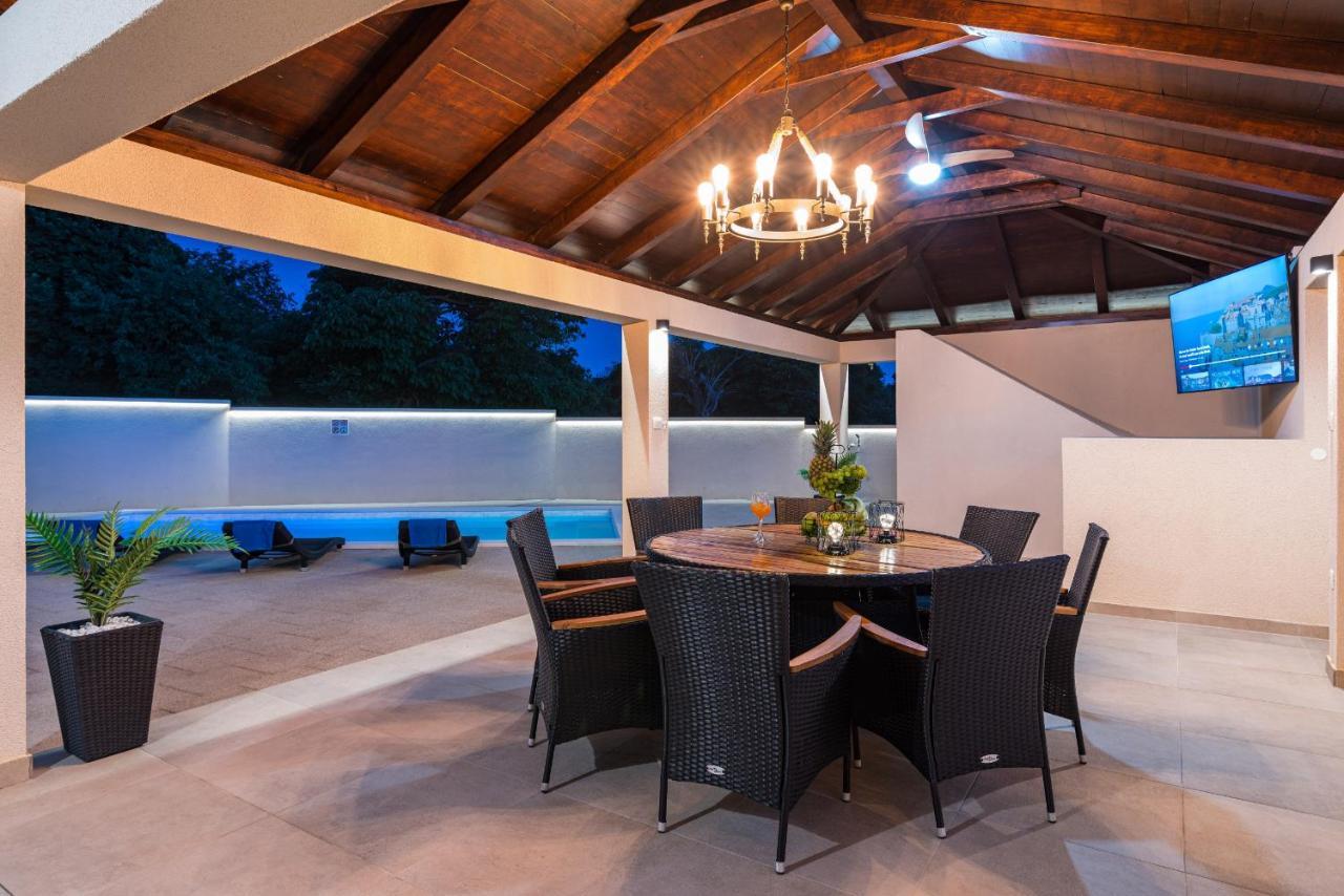 Stone Villa Miandri Sukosan Ngoại thất bức ảnh